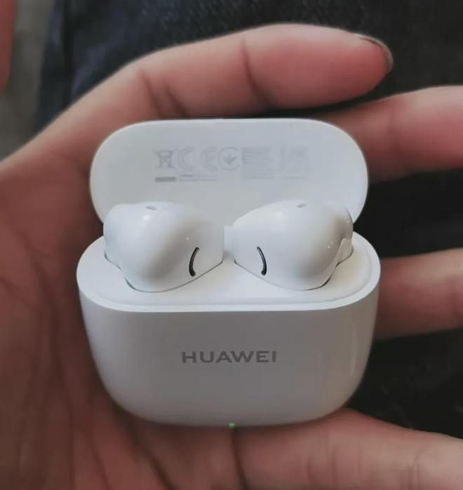 耳耳机40小时超长续航性价比无敌！凯发k8娱乐唯一70元的华为半入